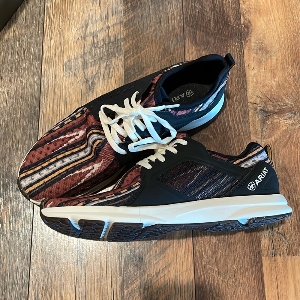 BRAND NEW Ariat Burgundy Serape Tennis shoes